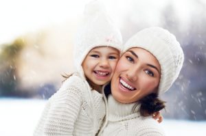 daughter-mother-snow